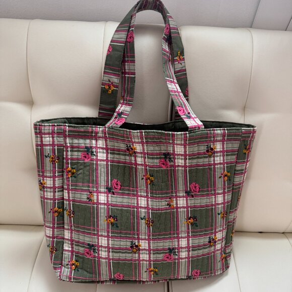 Petit Sézane limited edition quilted cotton tote olive green plaid floral NWOT - Picture 2 of 4
